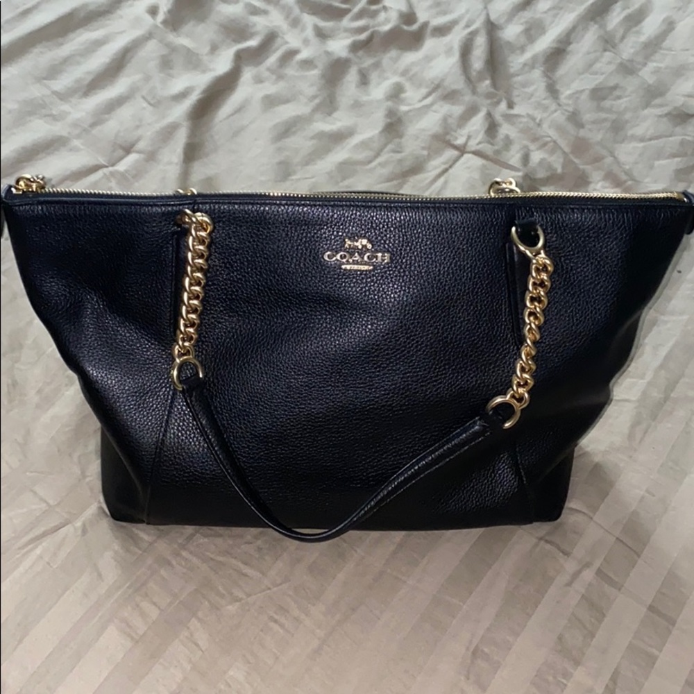 Coach Women’s Ava Chain Tote Bag